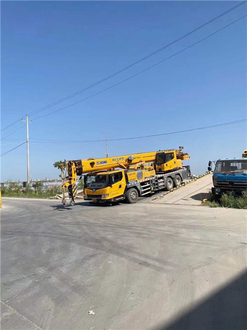 景谷县吊车作业时，可能会产生哪些额外收费项目？